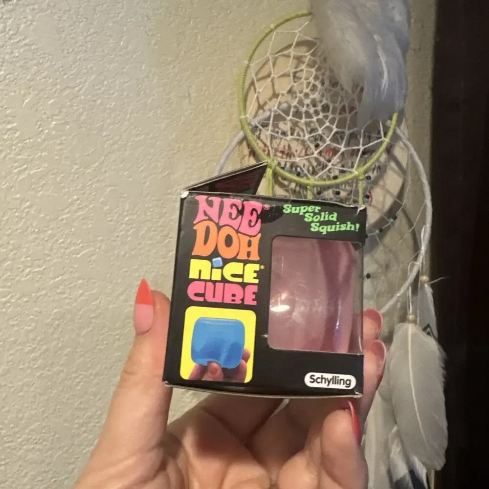 Needoh Nice Cube New In Box. Squishy Fun In Pink! Viral Squish Factory Sealed!!